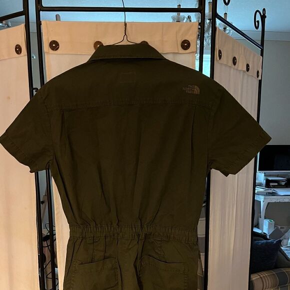 NWOT The North Face, Small utility romper - Picture 4 of 6